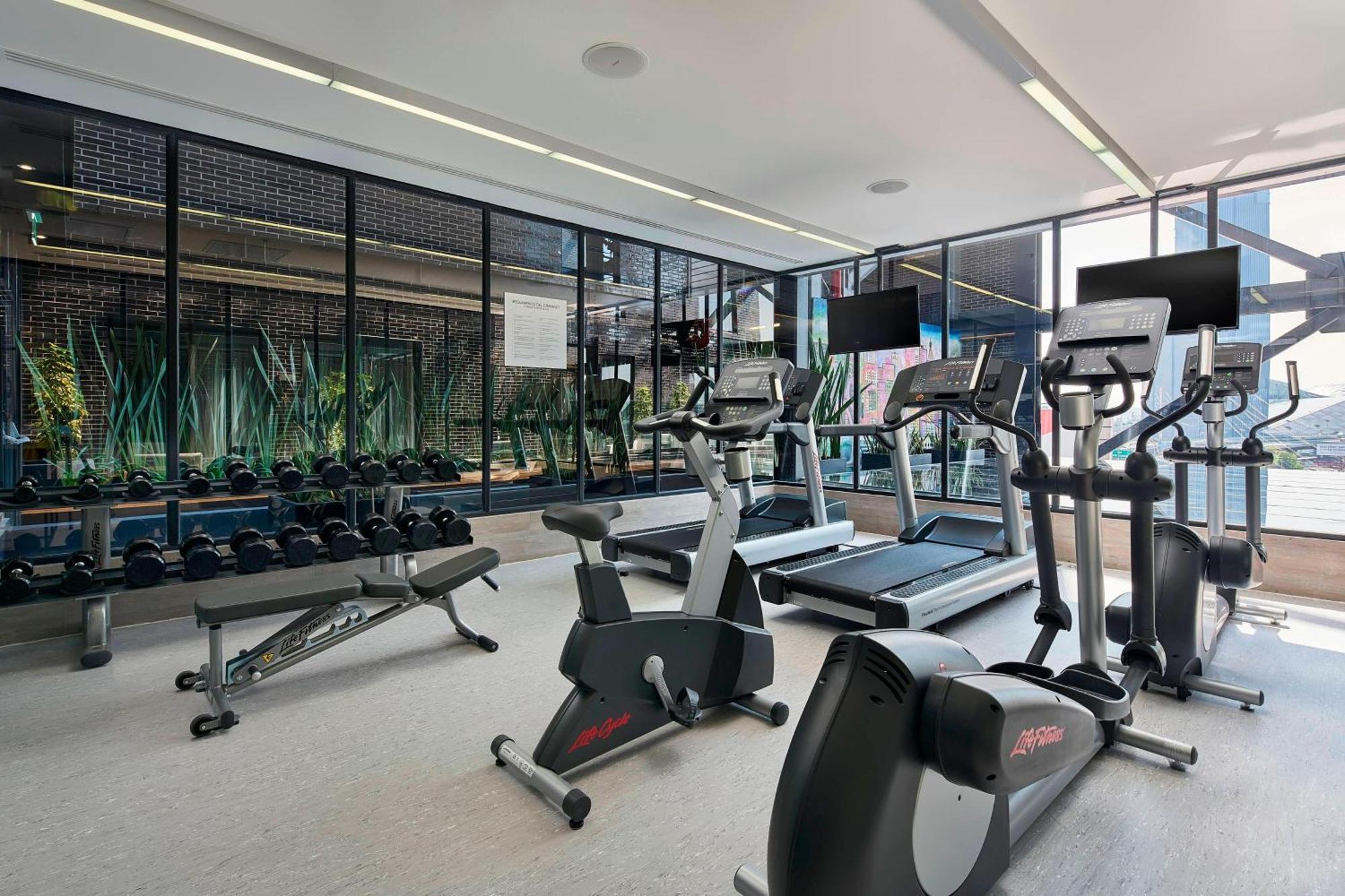 Courtyard By Marriott Mexico City Toreo Екстериор снимка